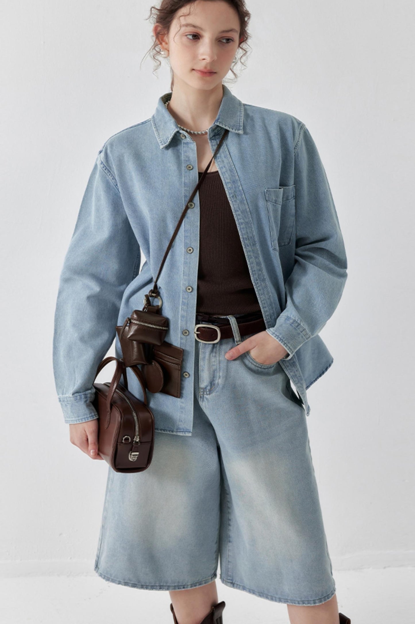 Washed Denim Wide-Leg Crop Pants