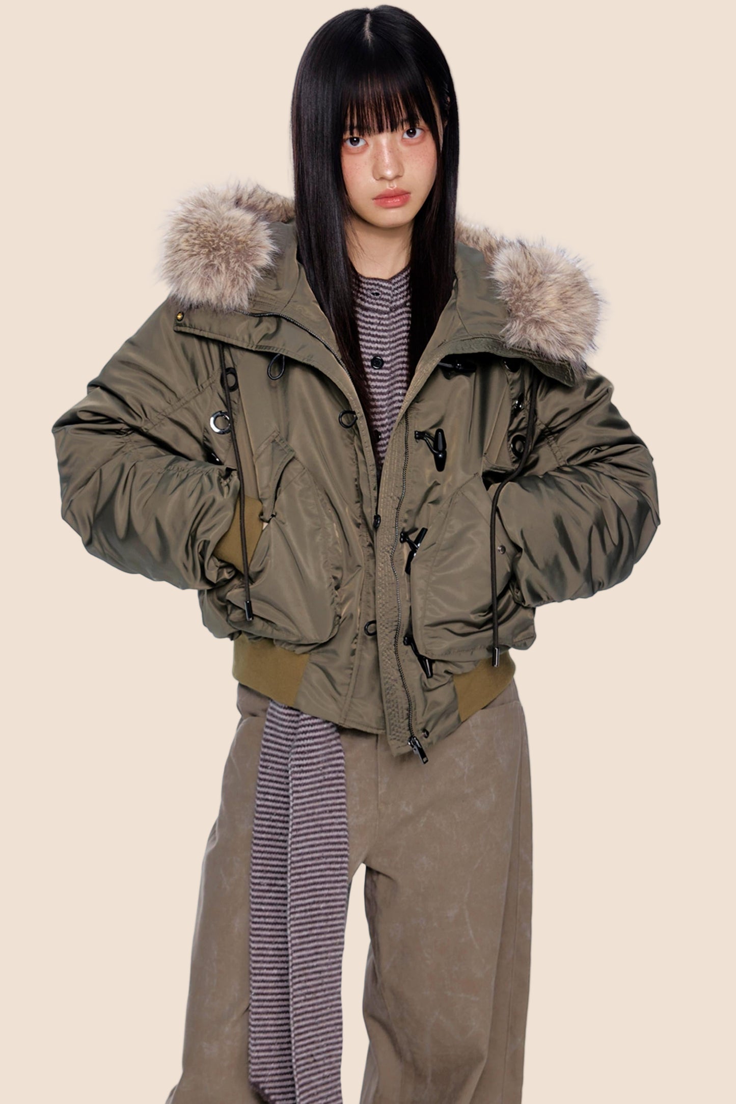 Large Fur Collar Pleated Jacket