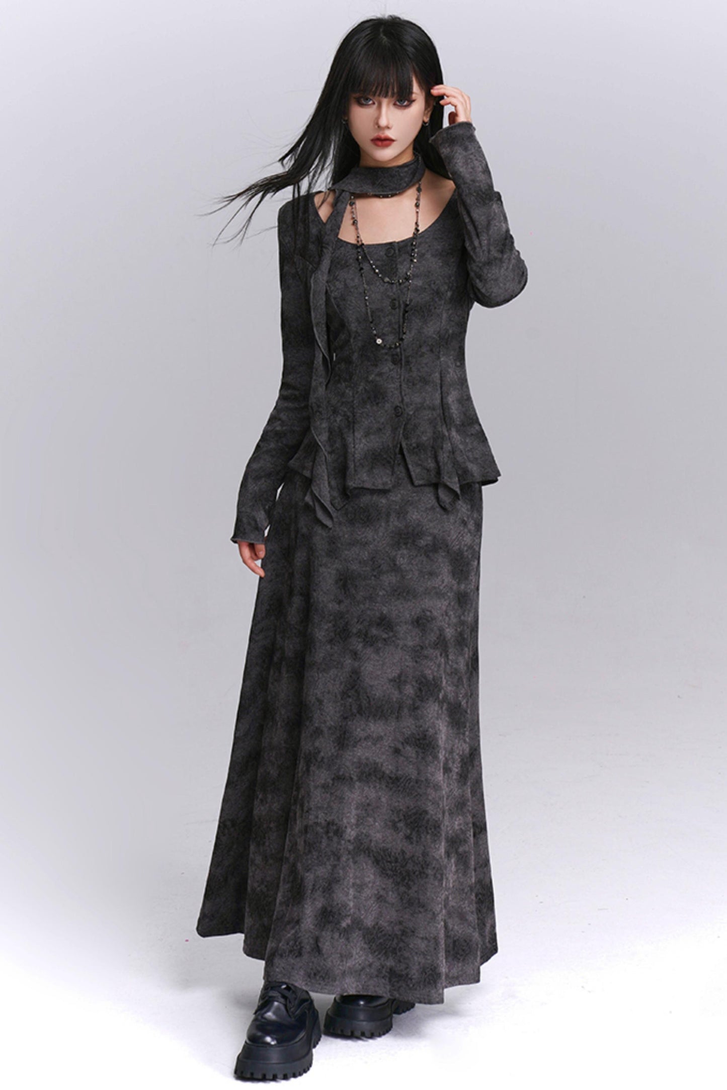 Good-Looking Noble Gray Skirt Set-Up