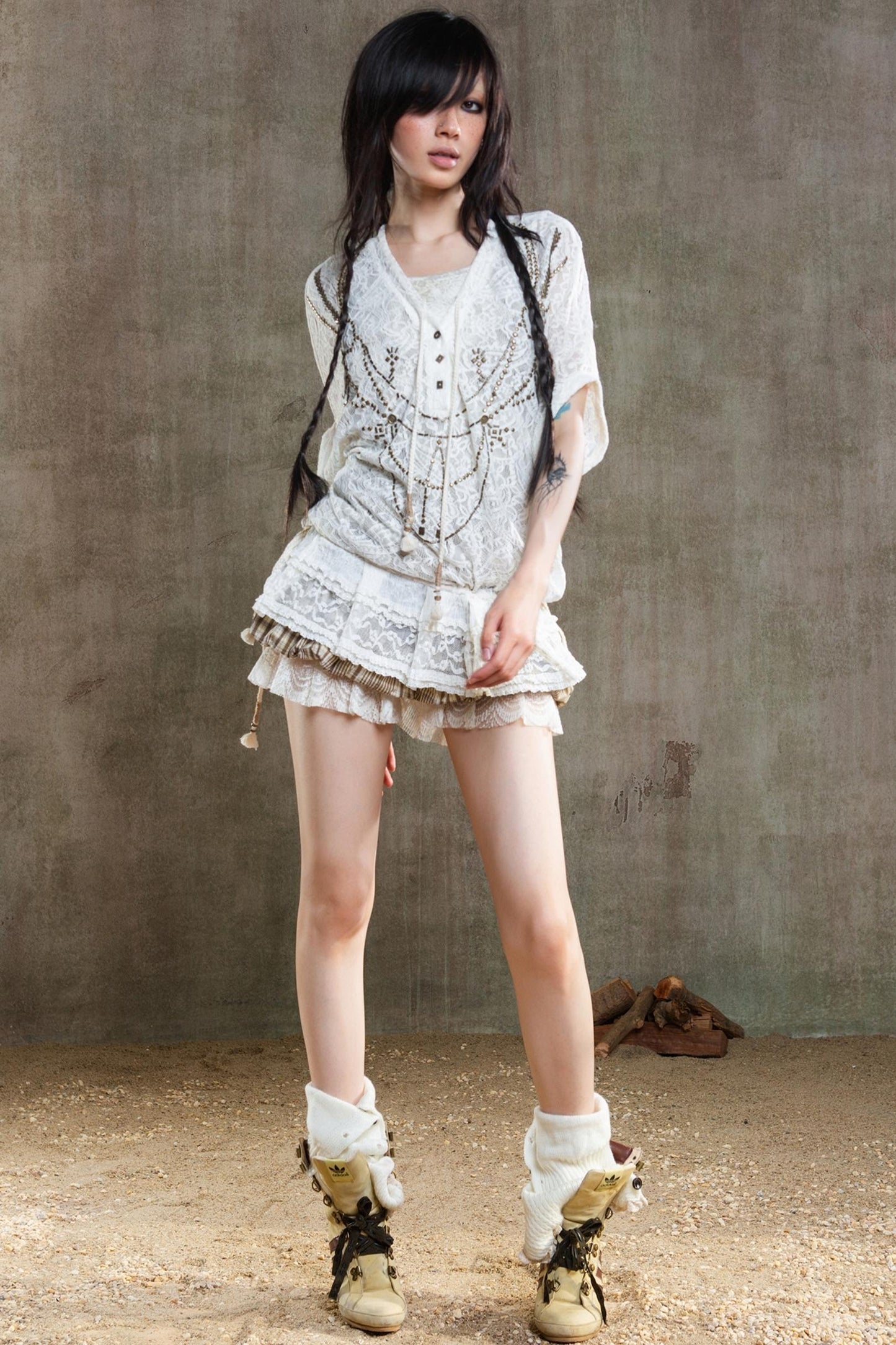 Earthy Orange Belt With Retro Lace Shirt Set-Up