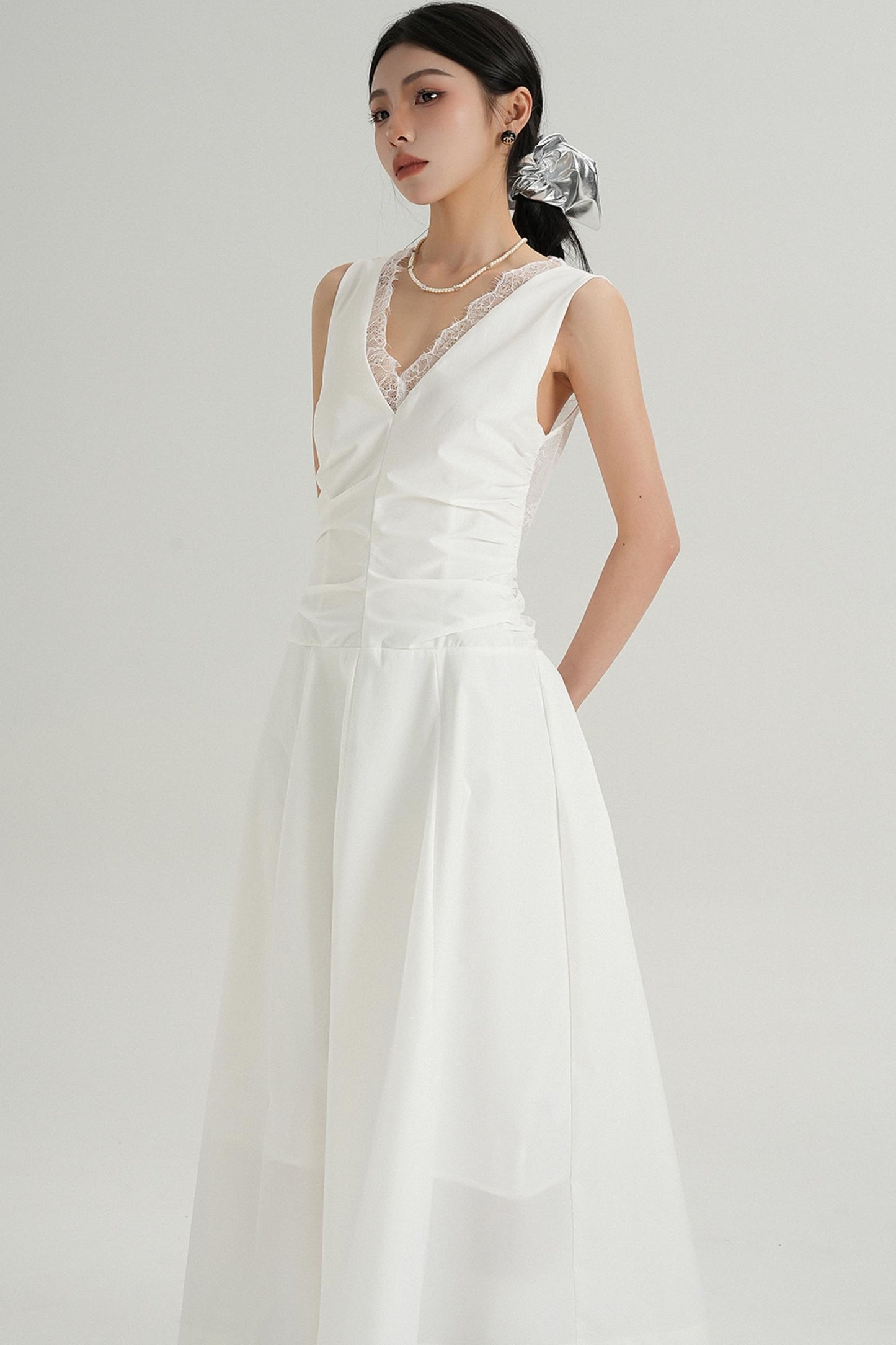 V-Neck Slim Pleated Lace Dress