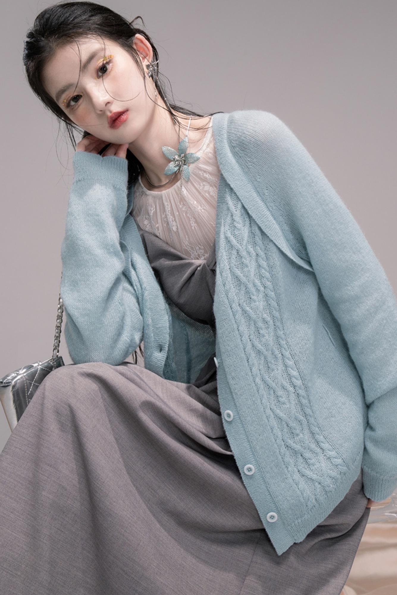 Wavy Wool Diamond Cardigan