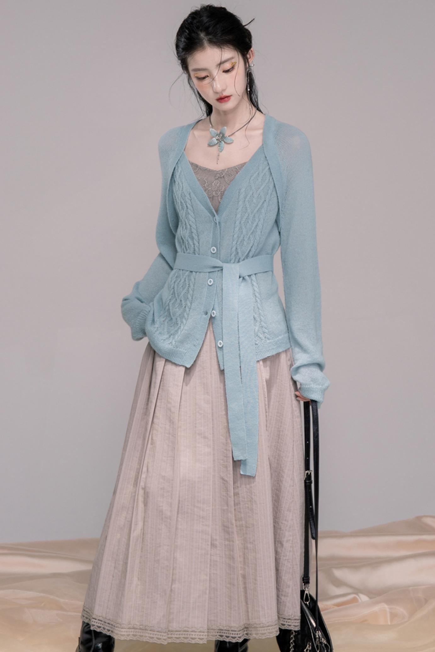 Wavy Wool Diamond Cardigan