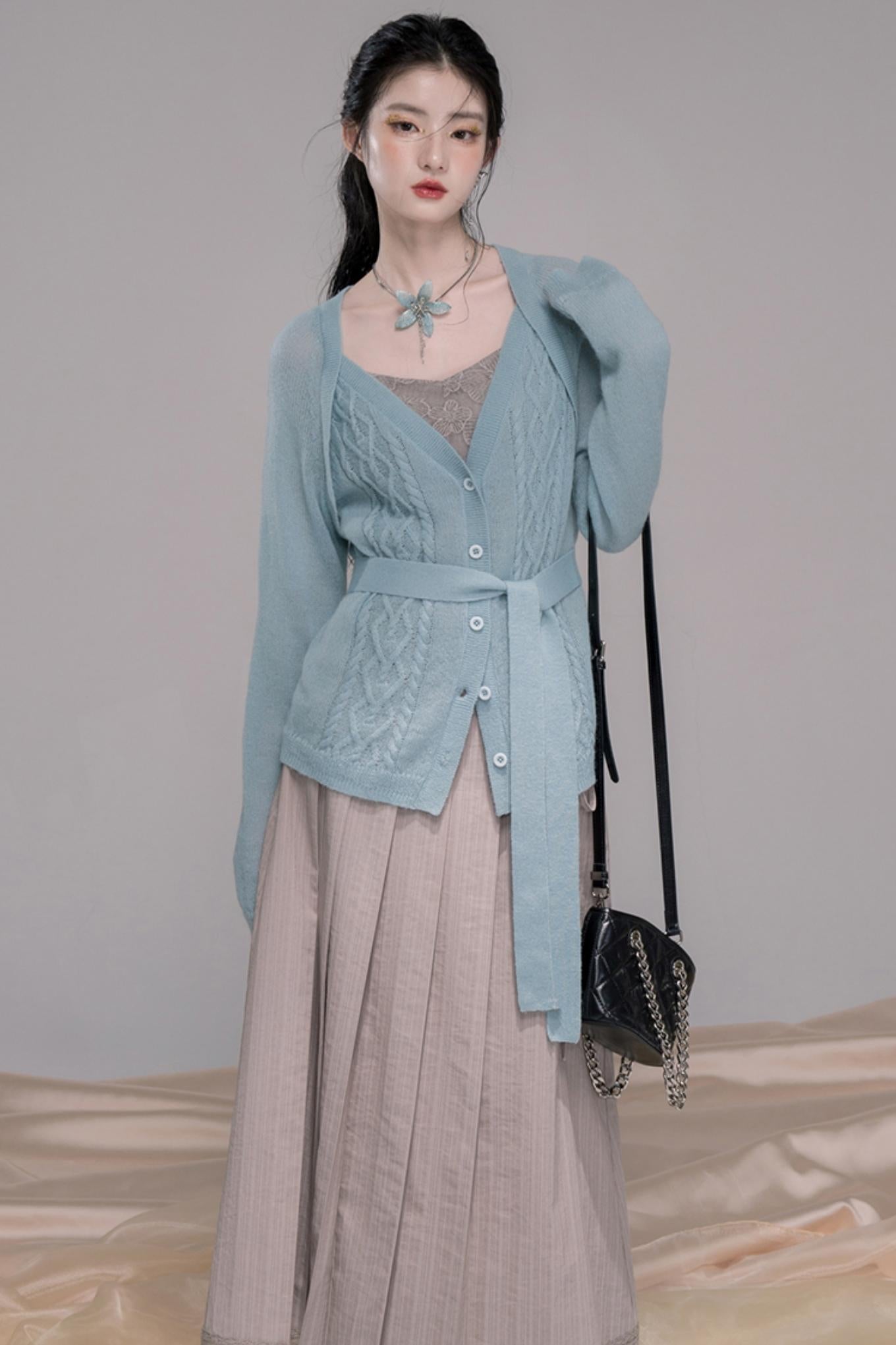 Wavy Wool Diamond Cardigan