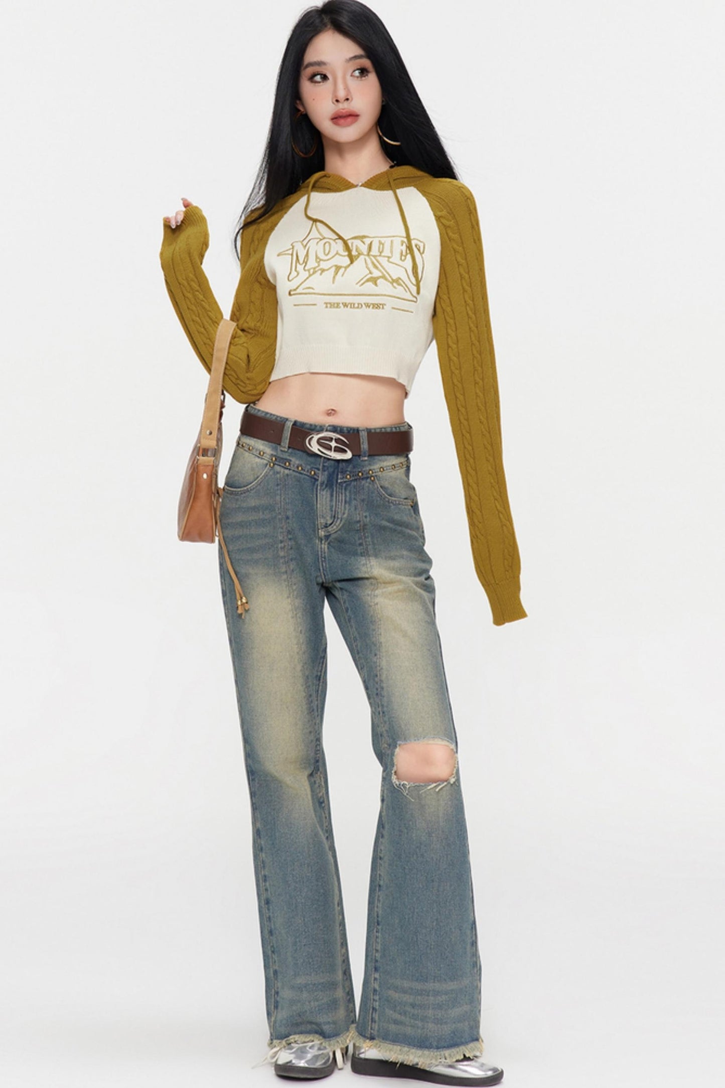 Contrasting Cropped Sweater