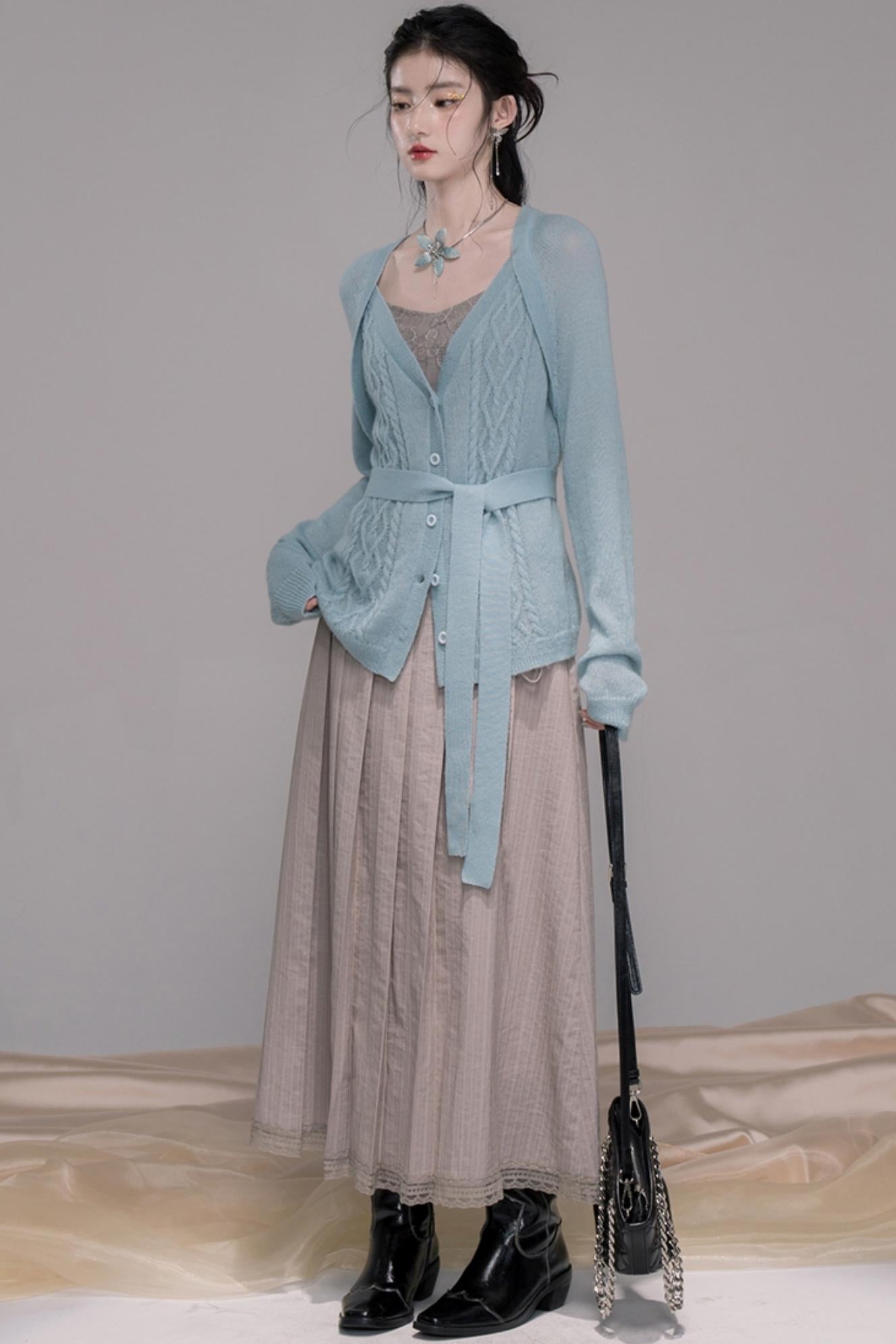 Wavy Wool Diamond Cardigan