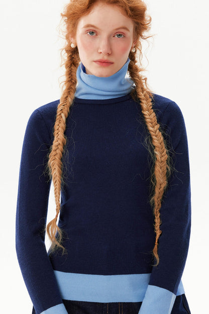 Color-Blocked Turtleneck Knitwear Sweater