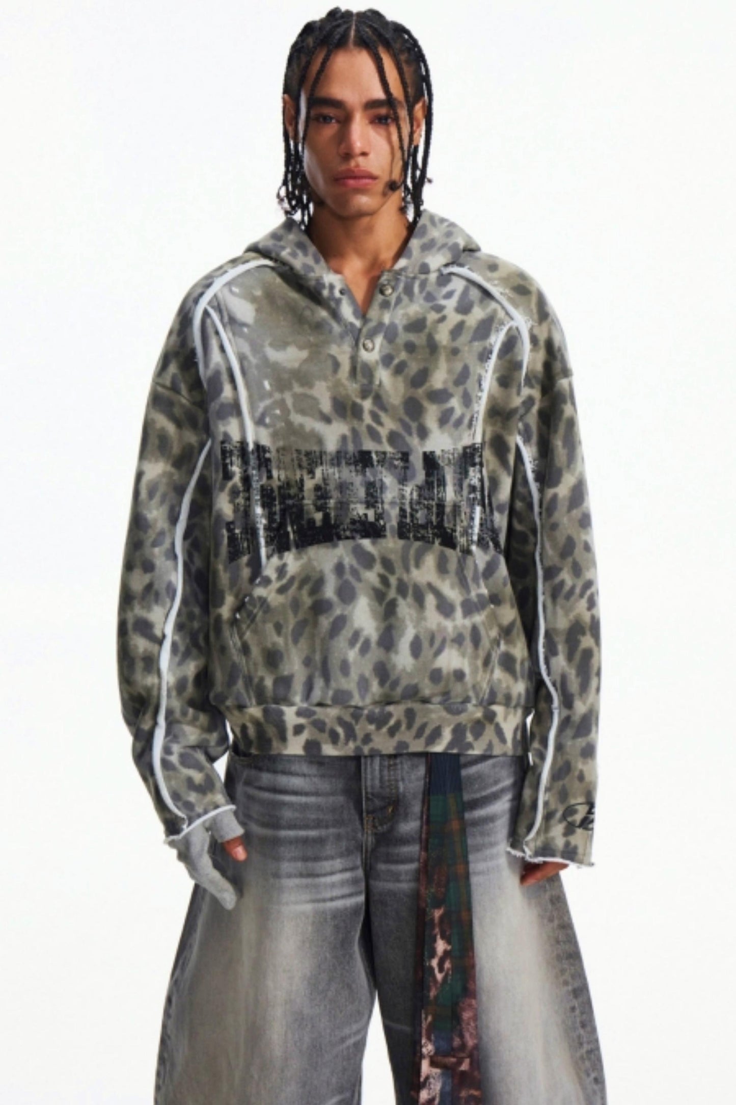 Leopard Ground Form Hoodie Top