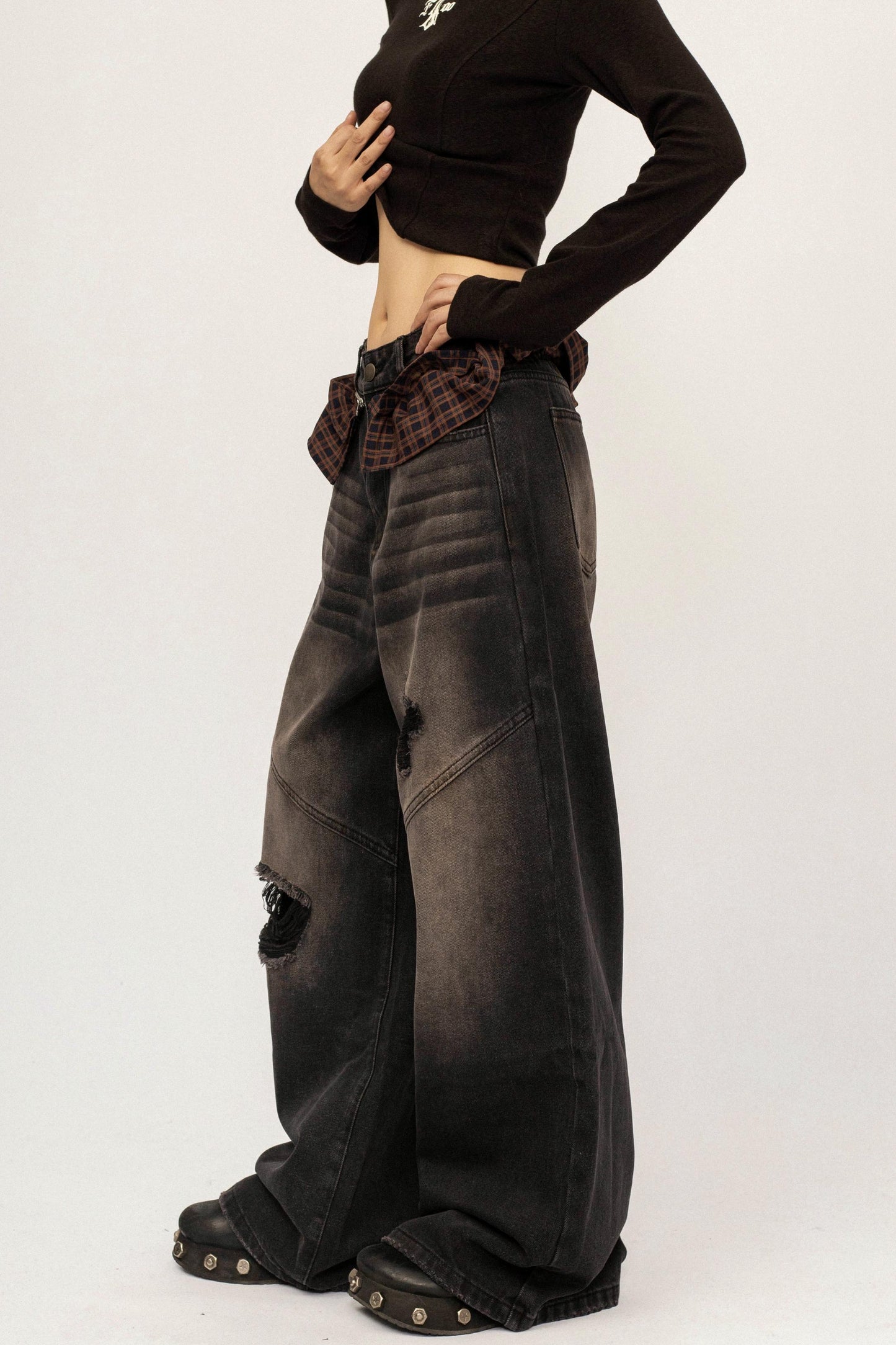 Retro Black Ripped Denim Pants