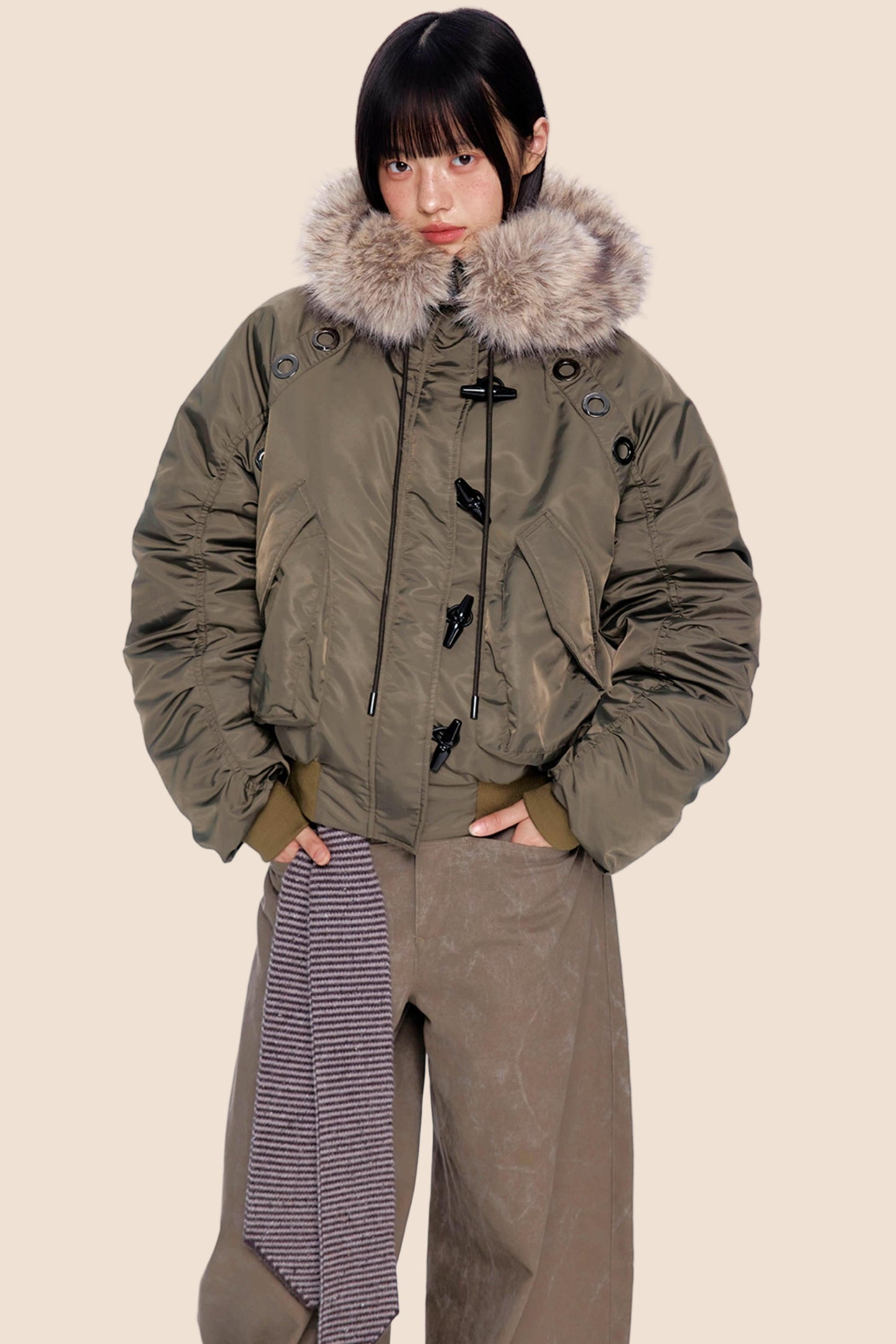 Large Fur Collar Pleated Jacket