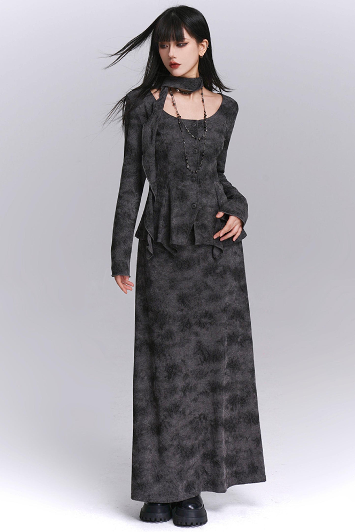 Good-Looking Noble Gray Skirt Set-Up