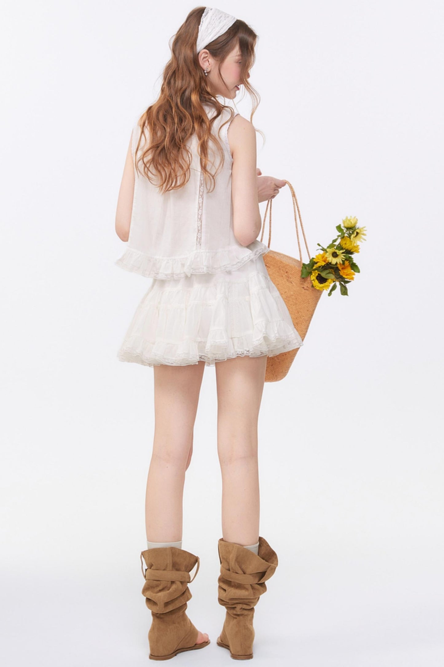 Sleeveless Lace Suit Set-Up