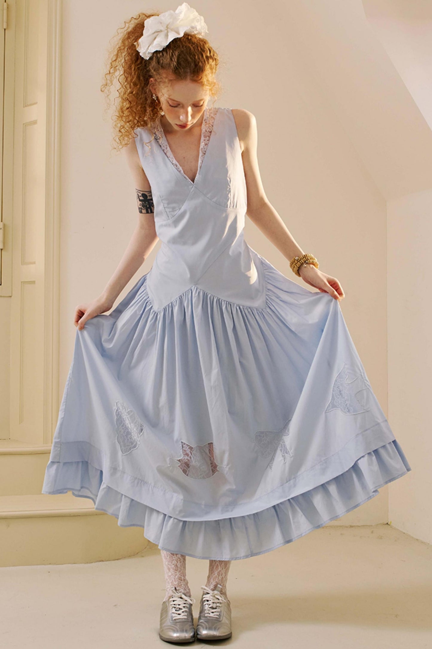 Elegant V-Neck Lace Dress