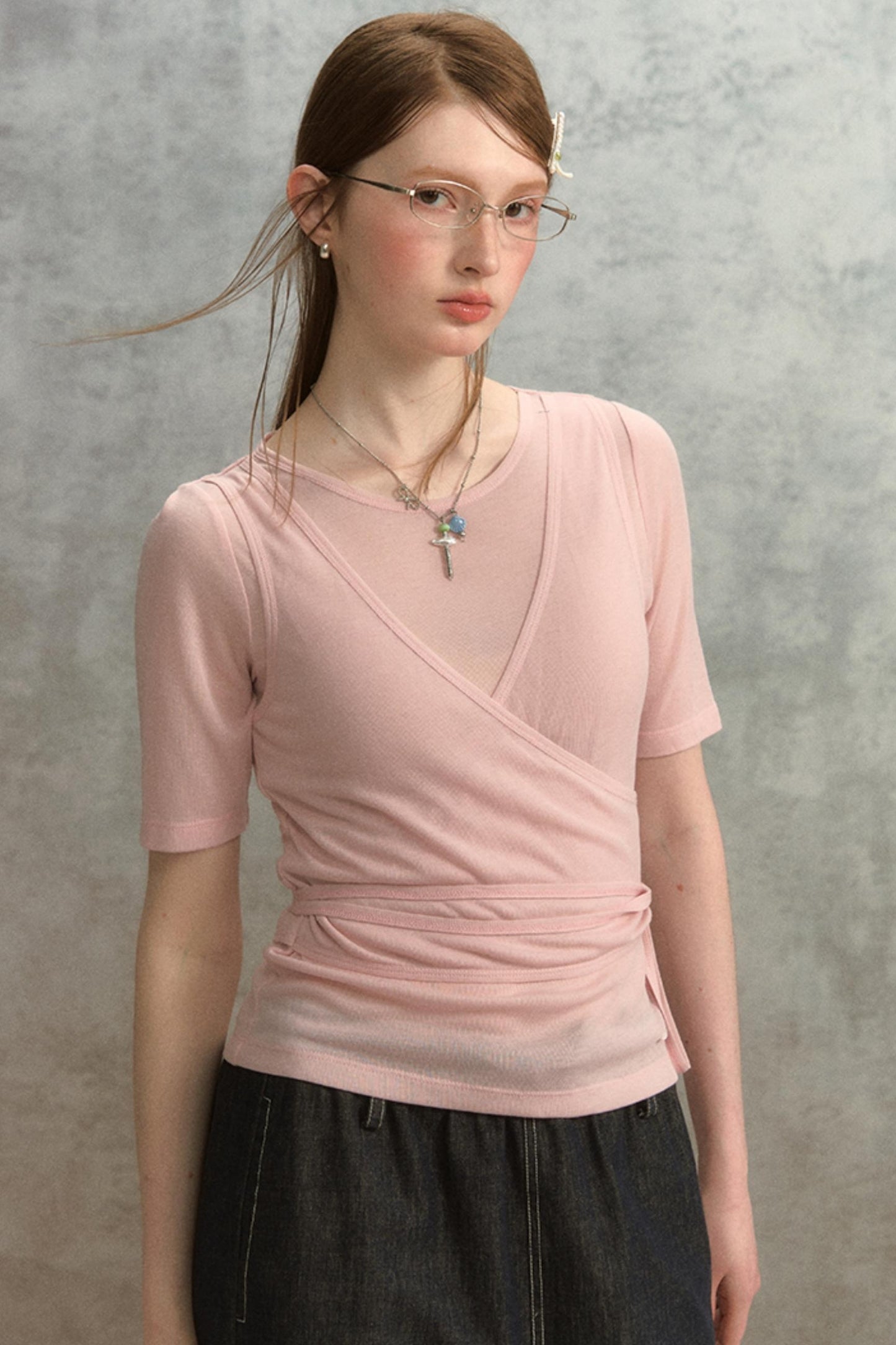 Niche V-Neck Slimming Tee