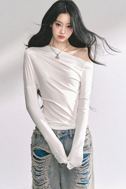 Straight Shoulder Long Sleeve T-Shirt