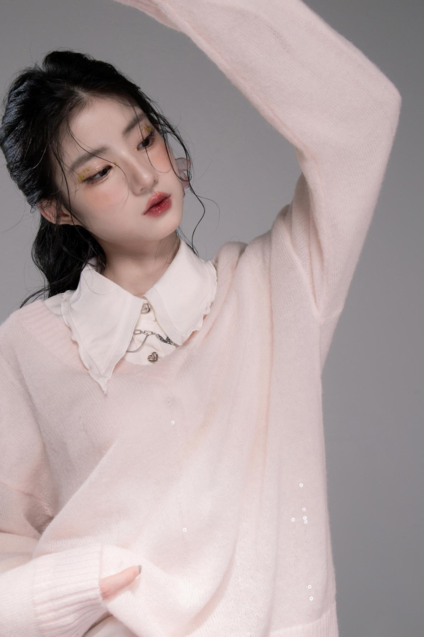 Star Pink V-Collar Sweater