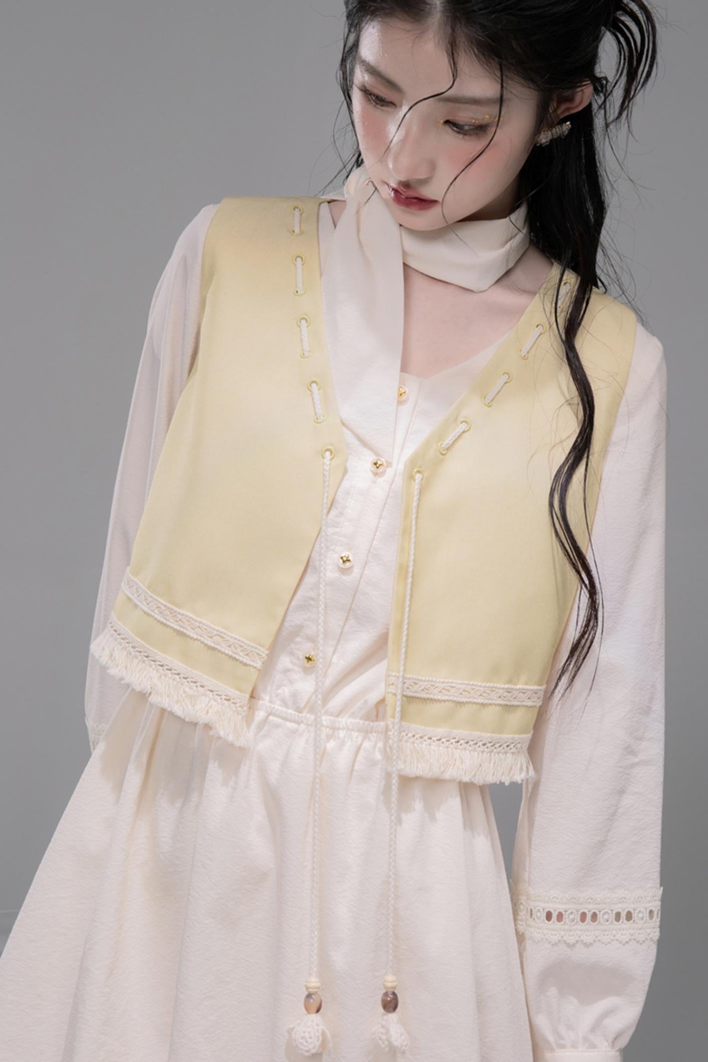 Urban Hibiscus Apricot White  Bud Dress Set-Up