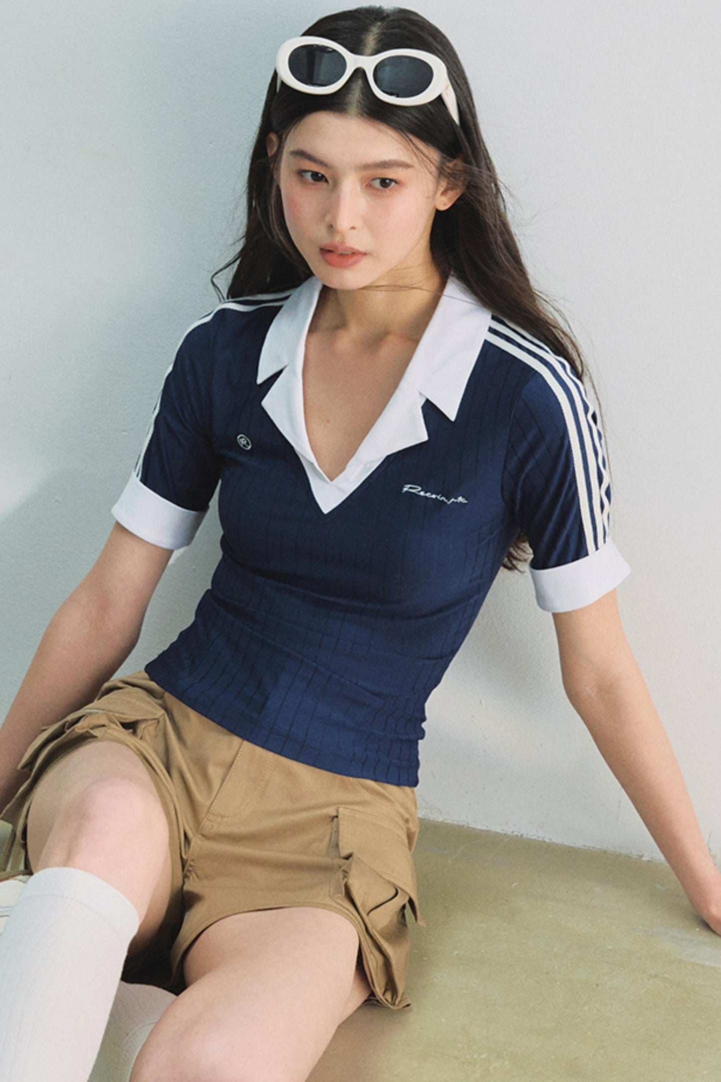 Jennie Navy Tee
