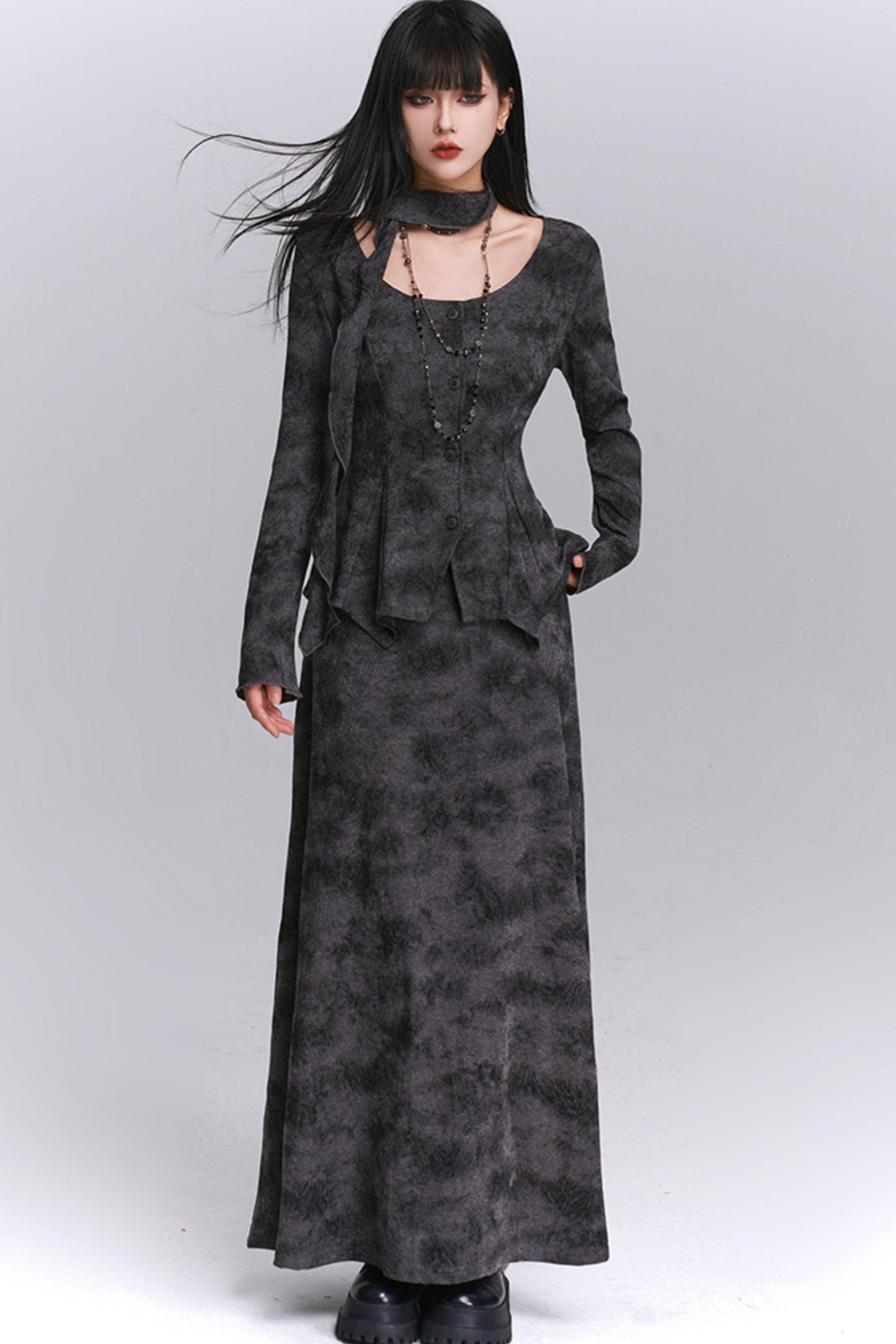 Good-Looking Noble Gray Skirt Set-Up