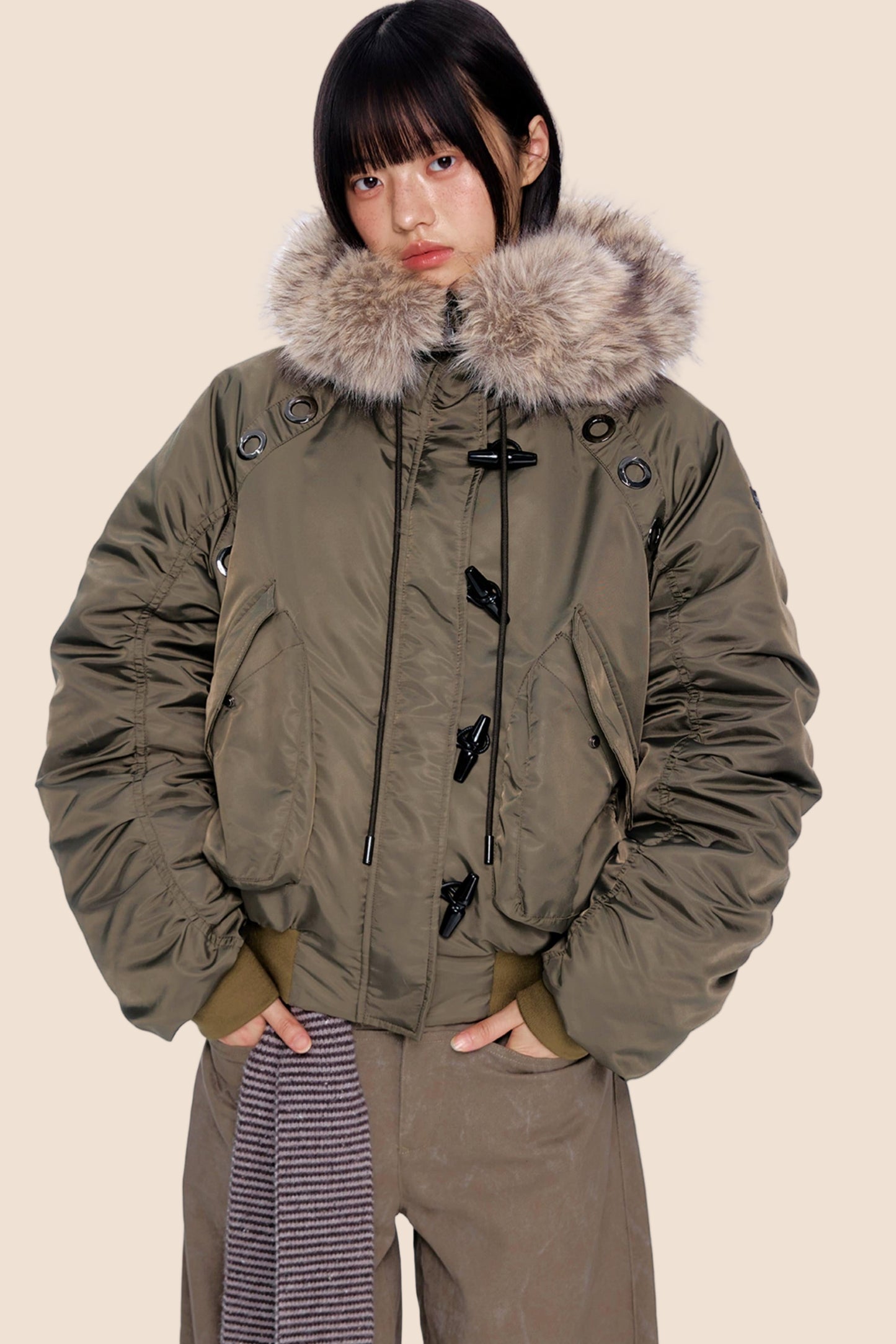 Large Fur Collar Pleated Jacket