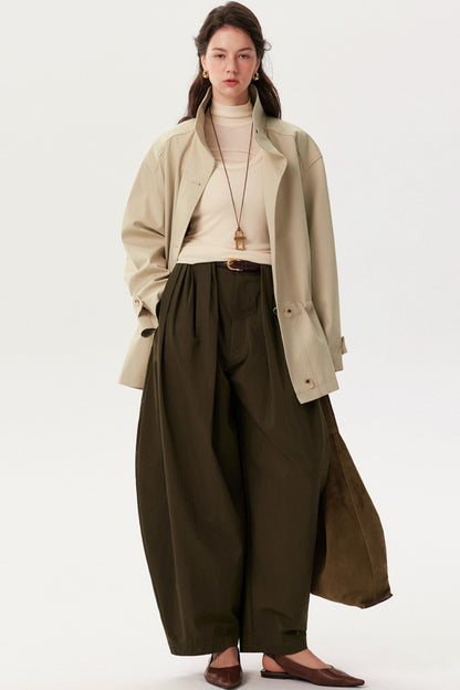 Paper Texture Pleated Scimitar Pants