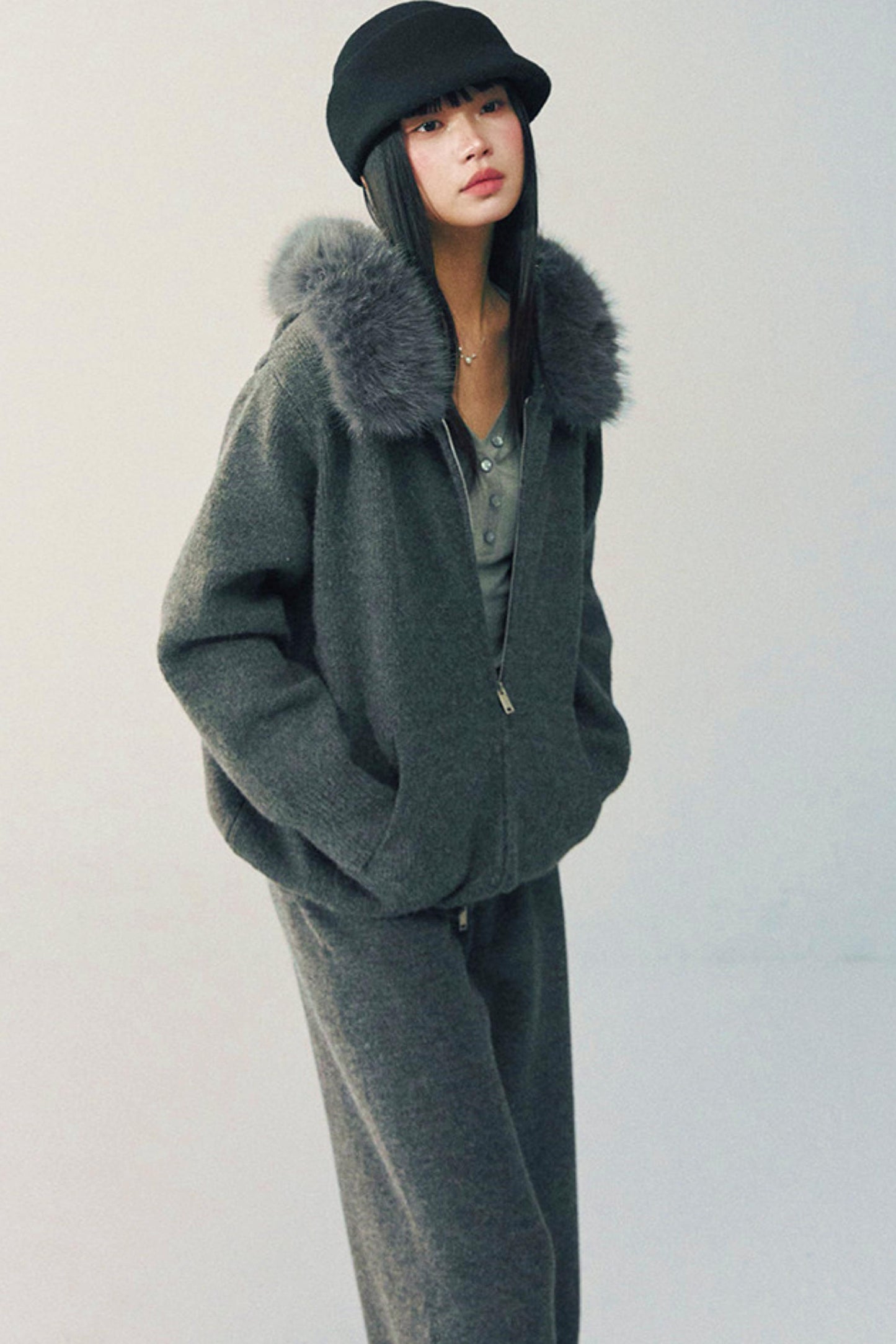 브이넥 슬림 탑