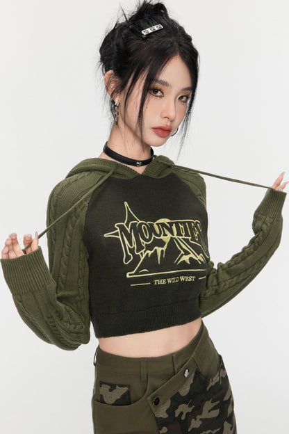 Contrasting Cropped Sweater