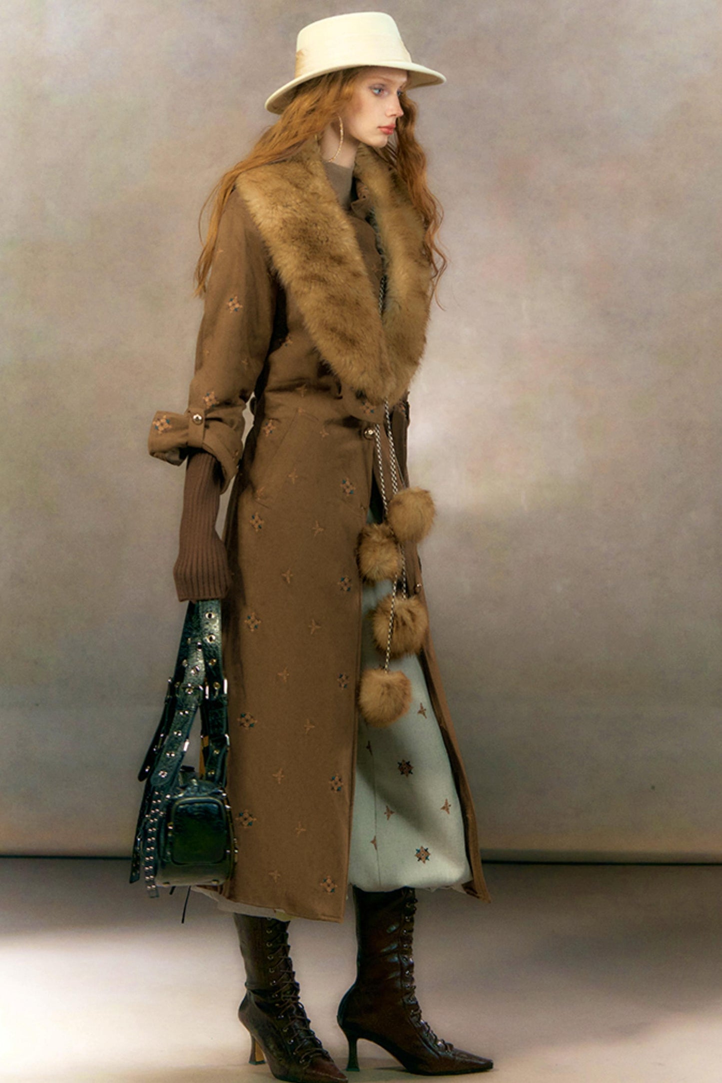 Retro Suede Coat With Fur Collar Set-Up