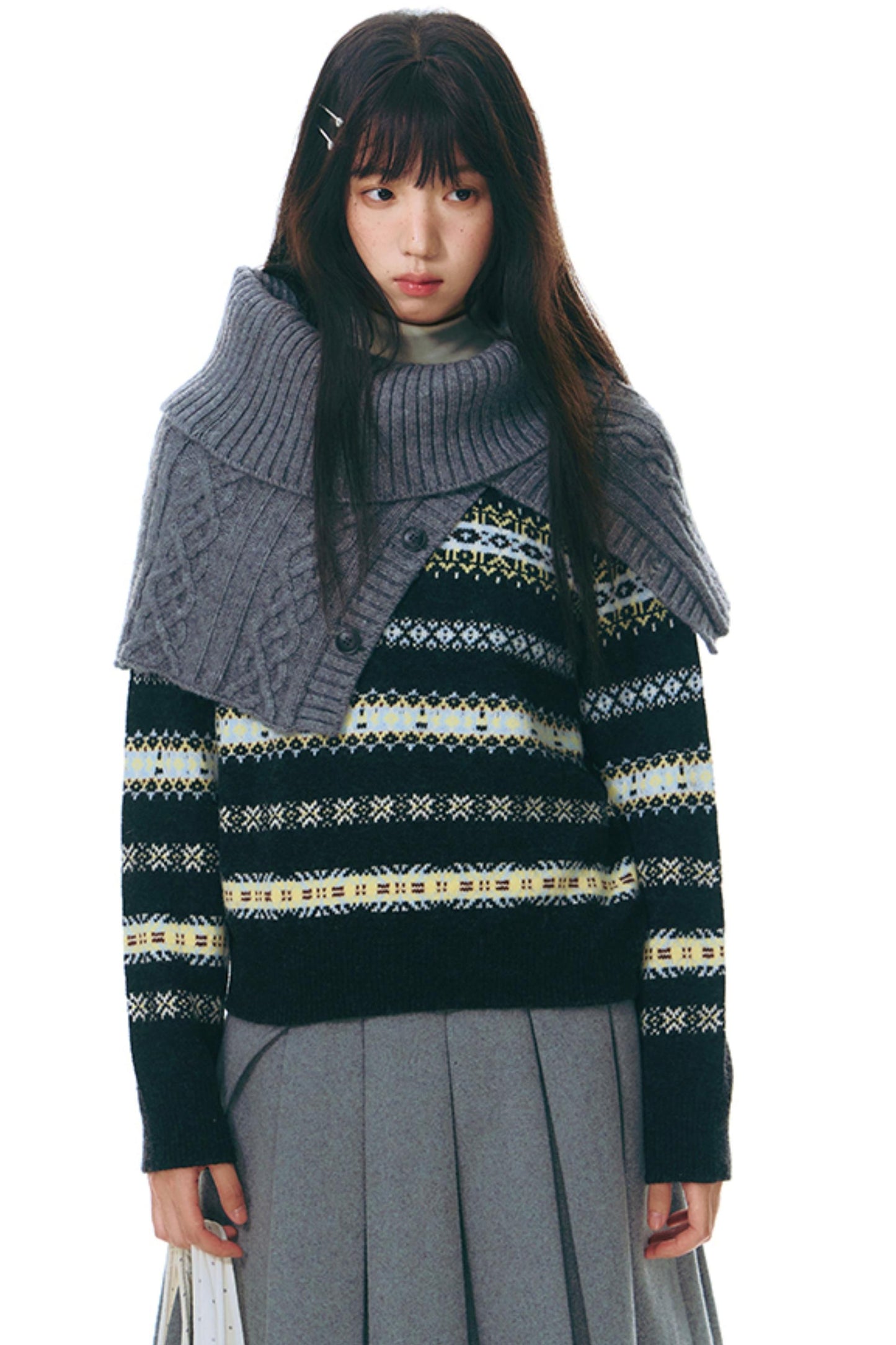 Winter Atmosphere Cable Shawl