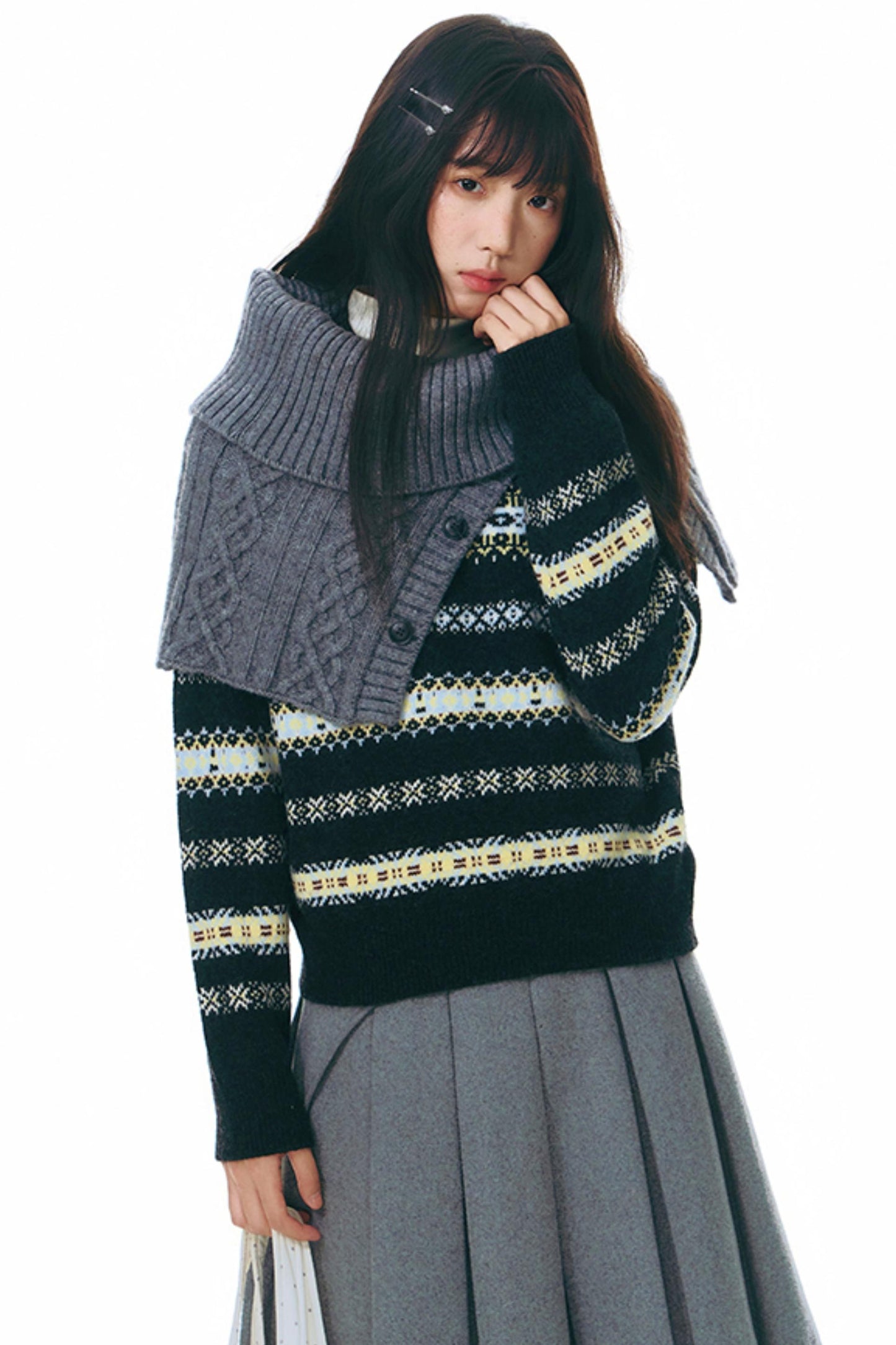 Winter Atmosphere Cable Shawl