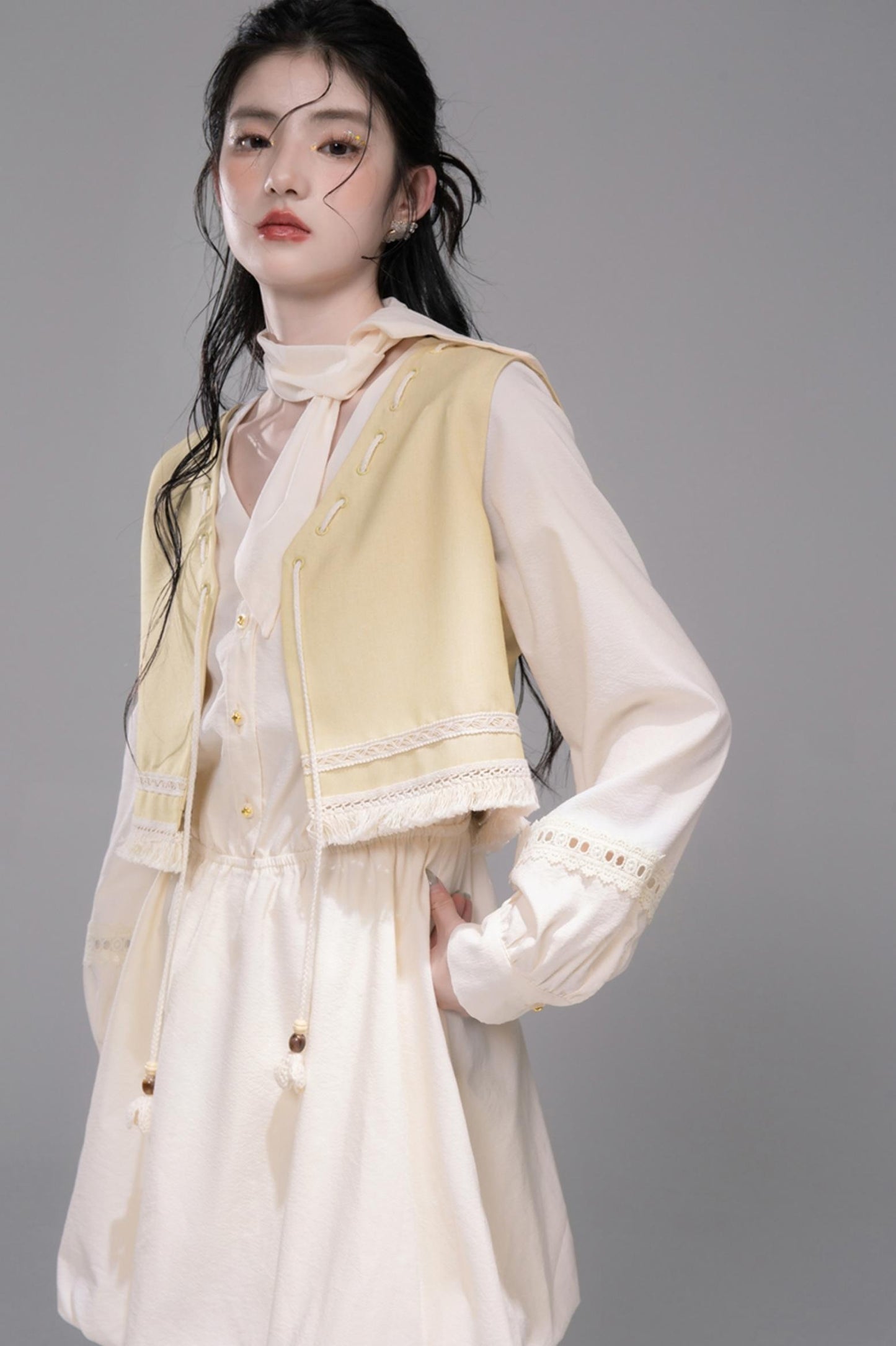 Urban Hibiscus Apricot White  Bud Dress Set-Up