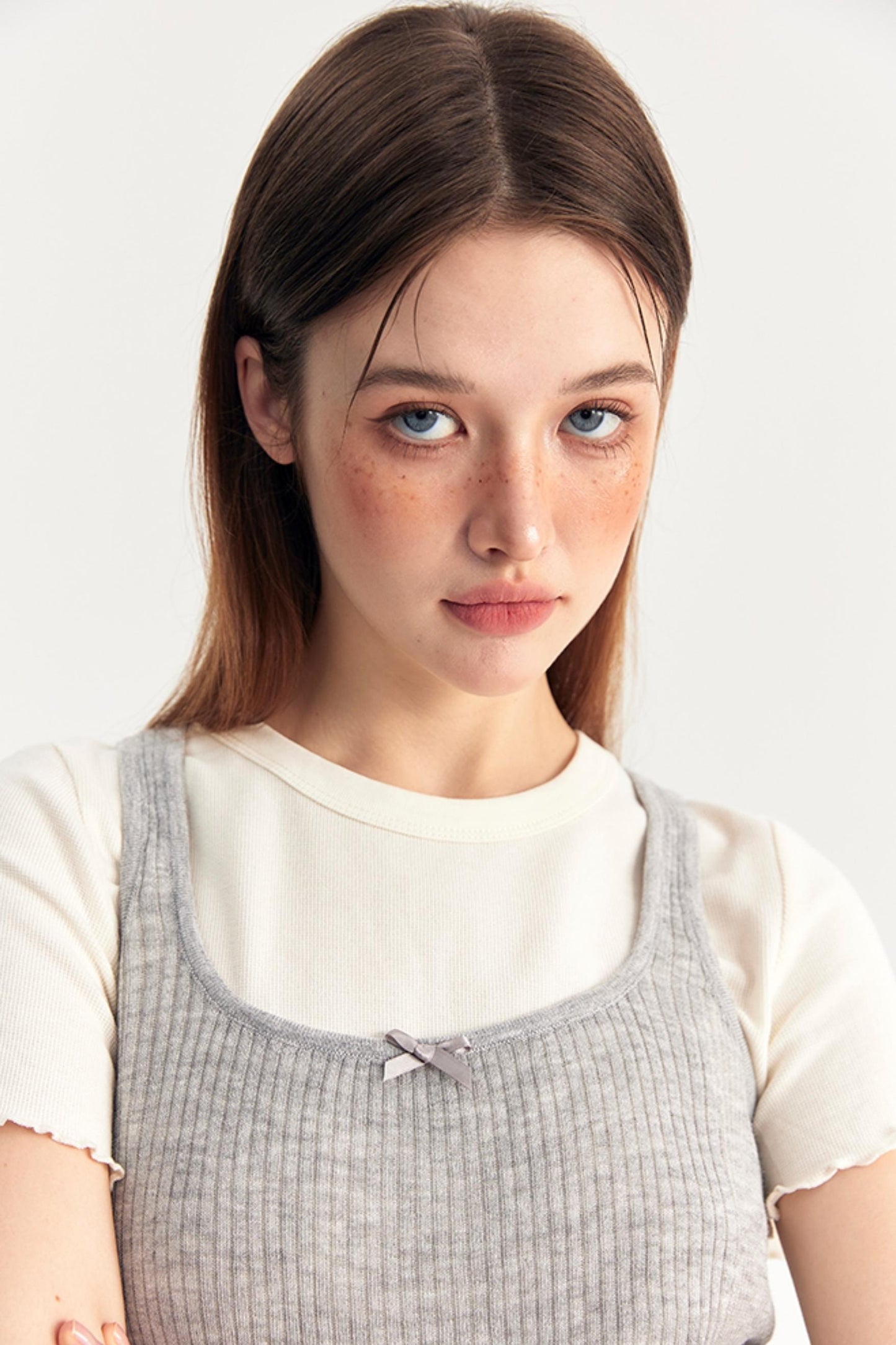 Bow Knit Vest With T-Shirt Set-Up