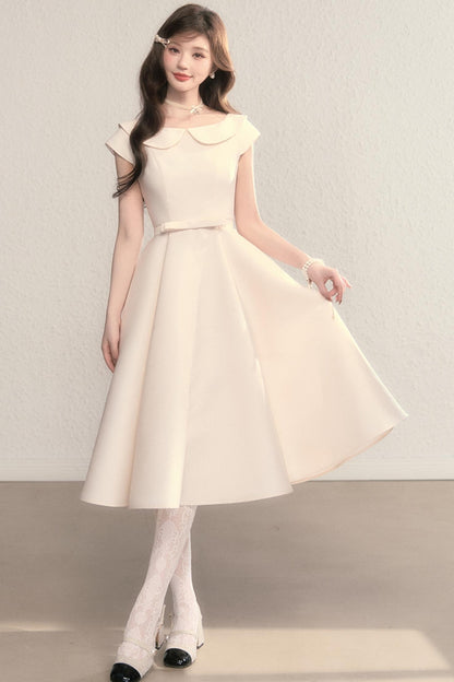 French Temperament Waist Cinched Doll Neck Dress