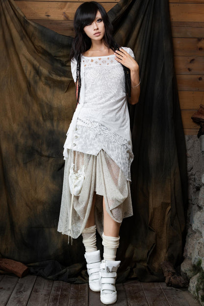 White-Black Diamond Top