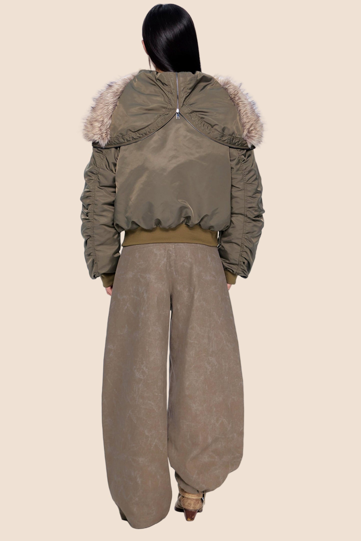 Large Fur Collar Pleated Jacket