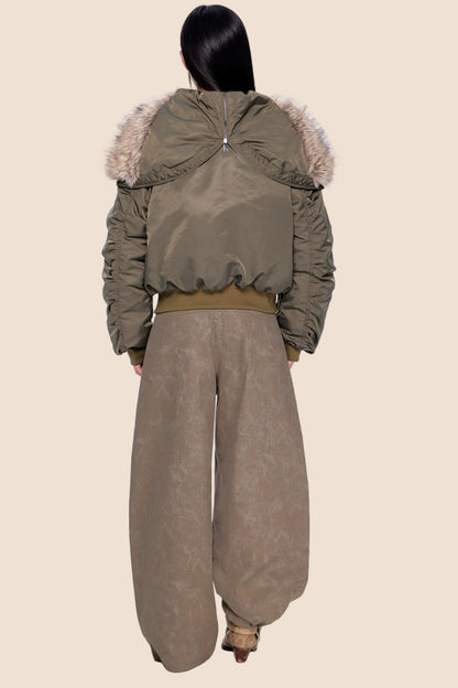 Large Fur Collar Pleated Jacket