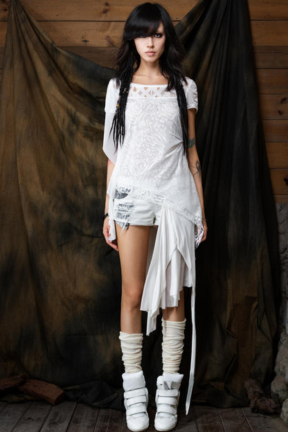 White-Black Diamond Top