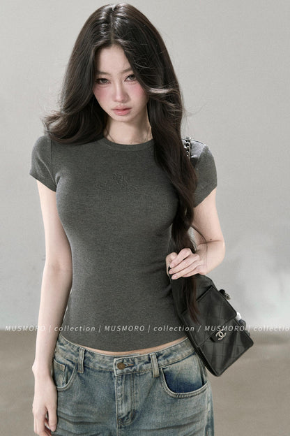 Embossed Cat Irregular Hem Bamboo Cotton T-Shirt