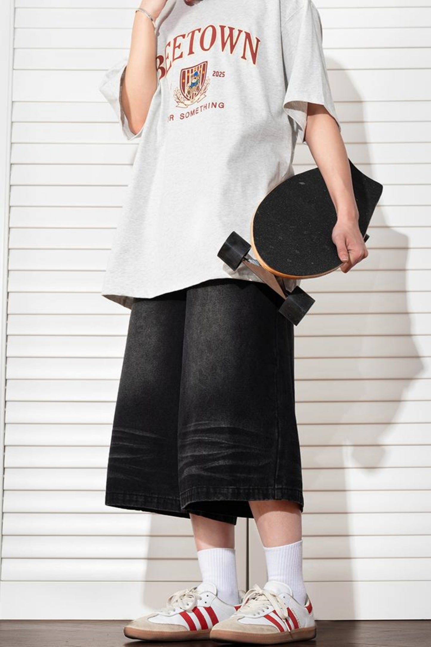 Wide Leg Cropped Denim Pants