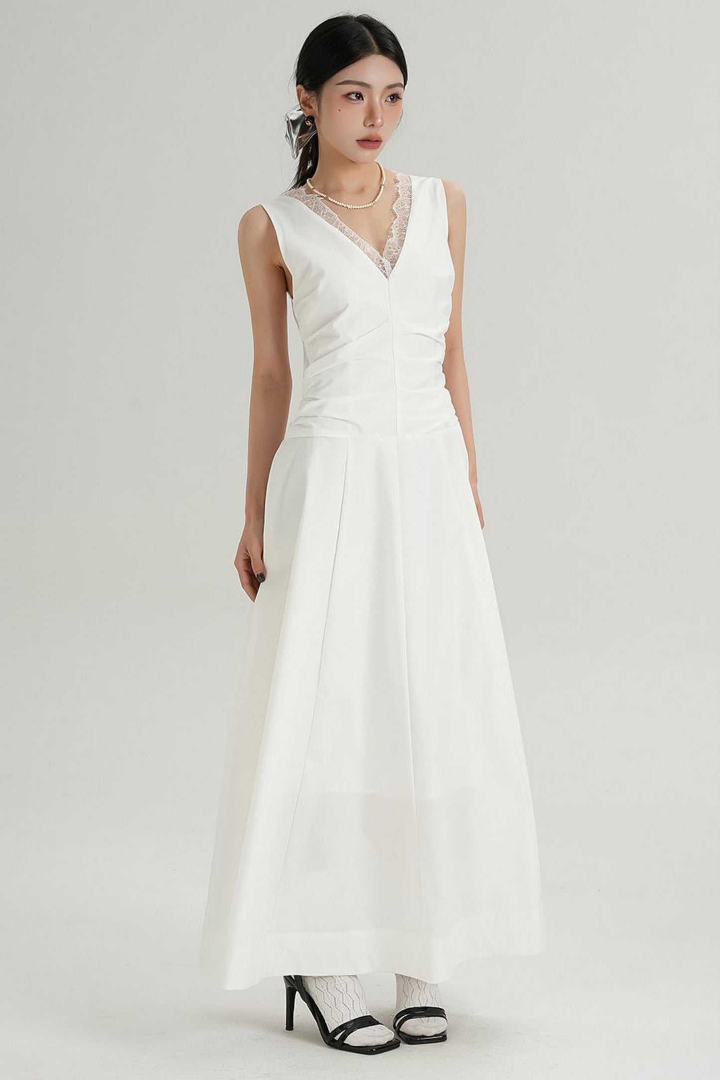 High End Lace Slim V-Neck Dress