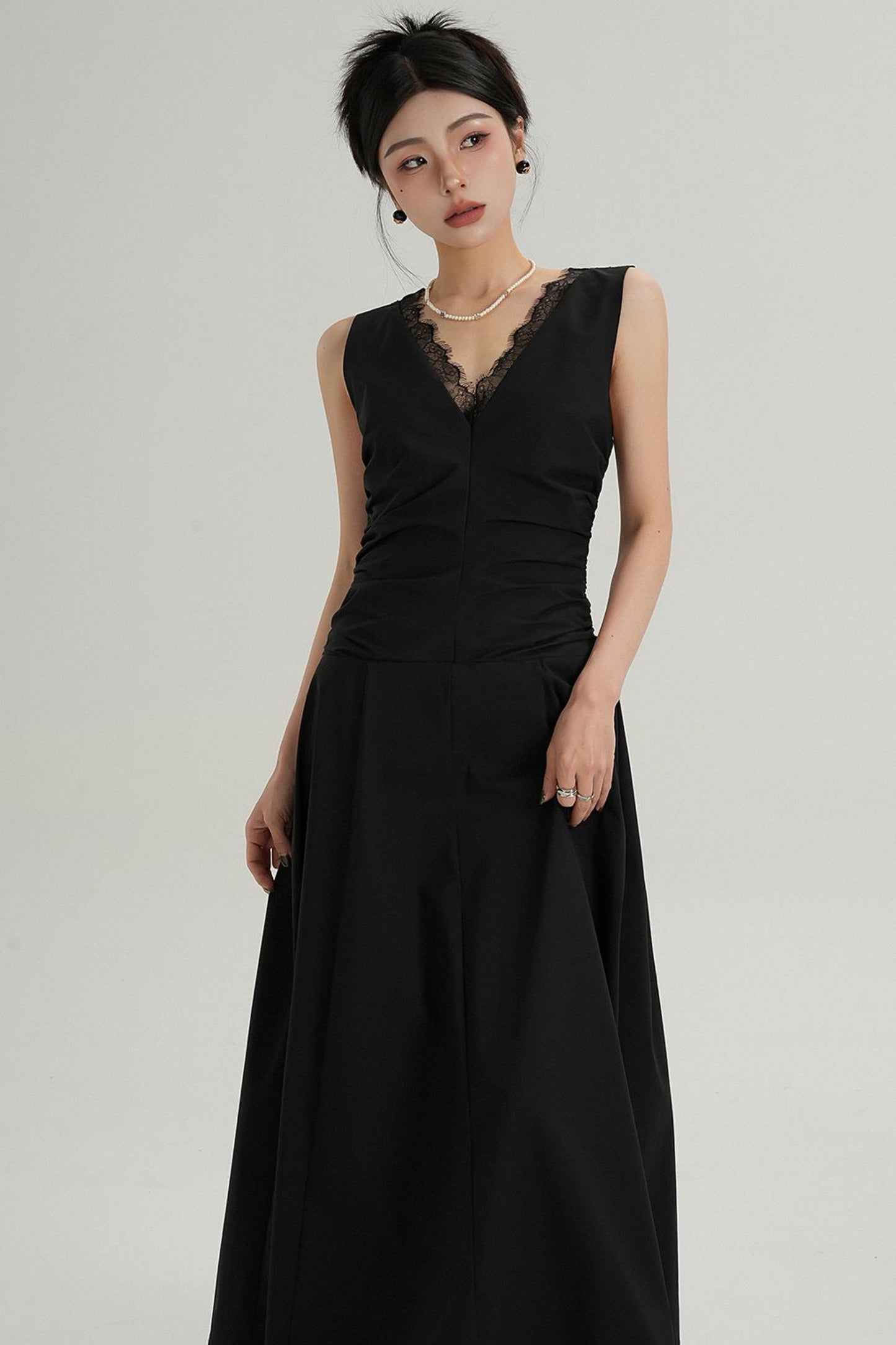 High End Lace Slim V-Neck Dress