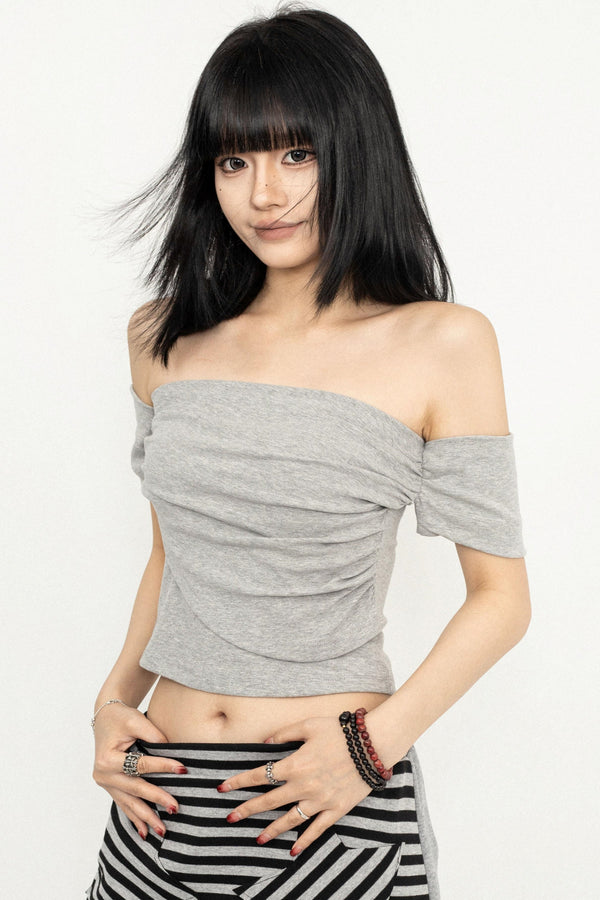 Design Neck Short Sleeve Top