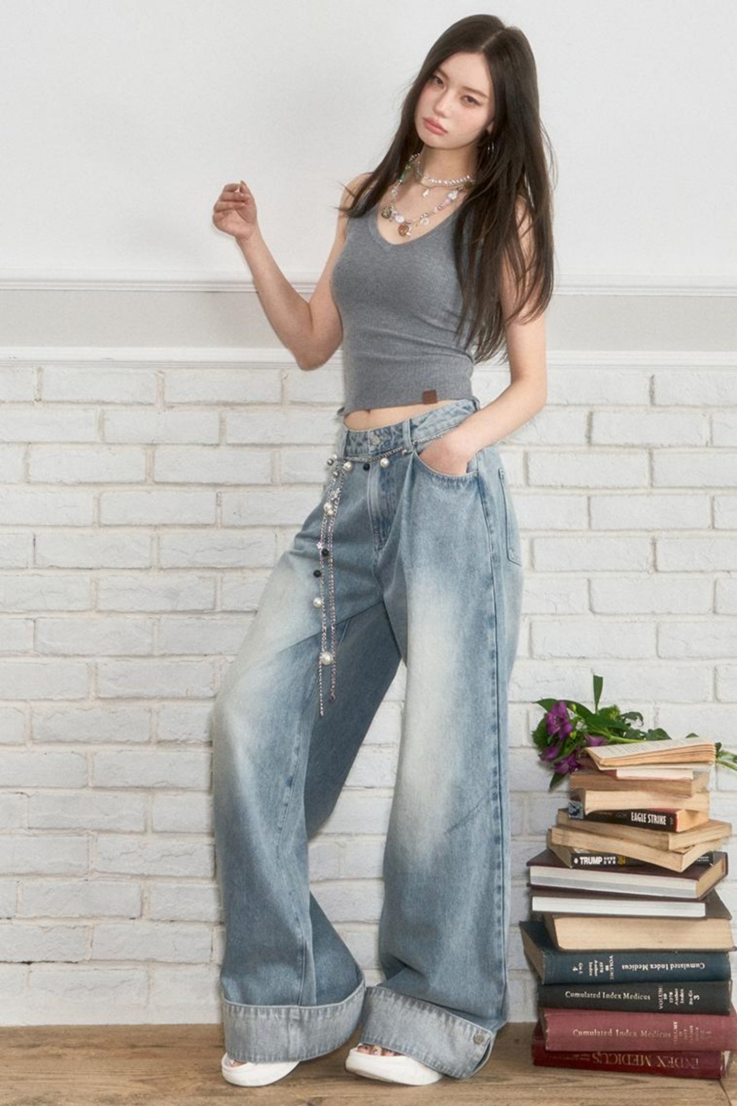 Minimal Design Wool Camisole Top