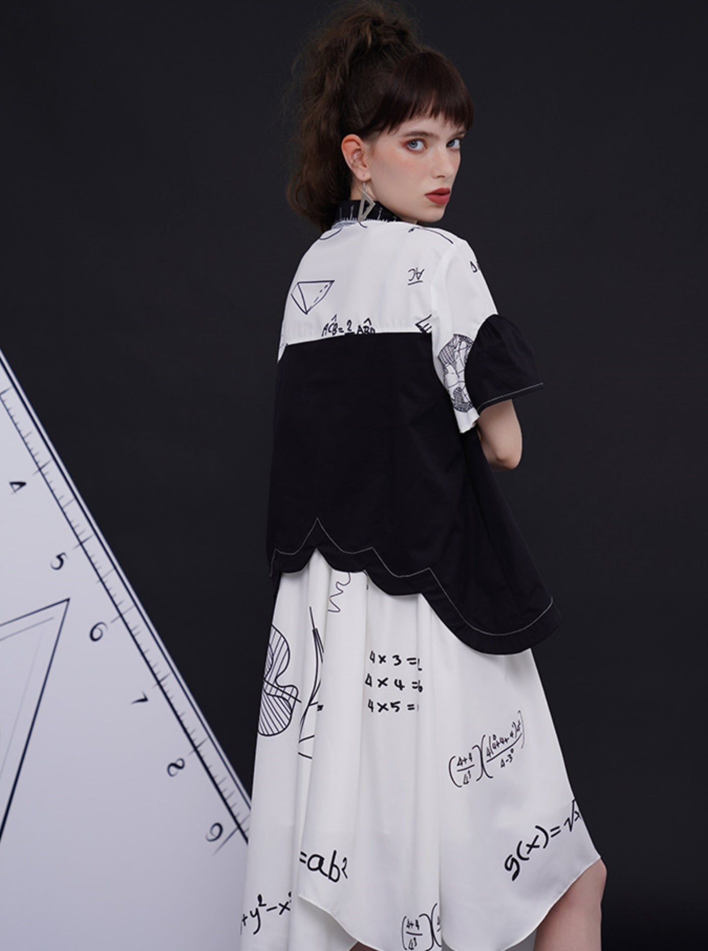 Geometric Illustration Spliced Shirt