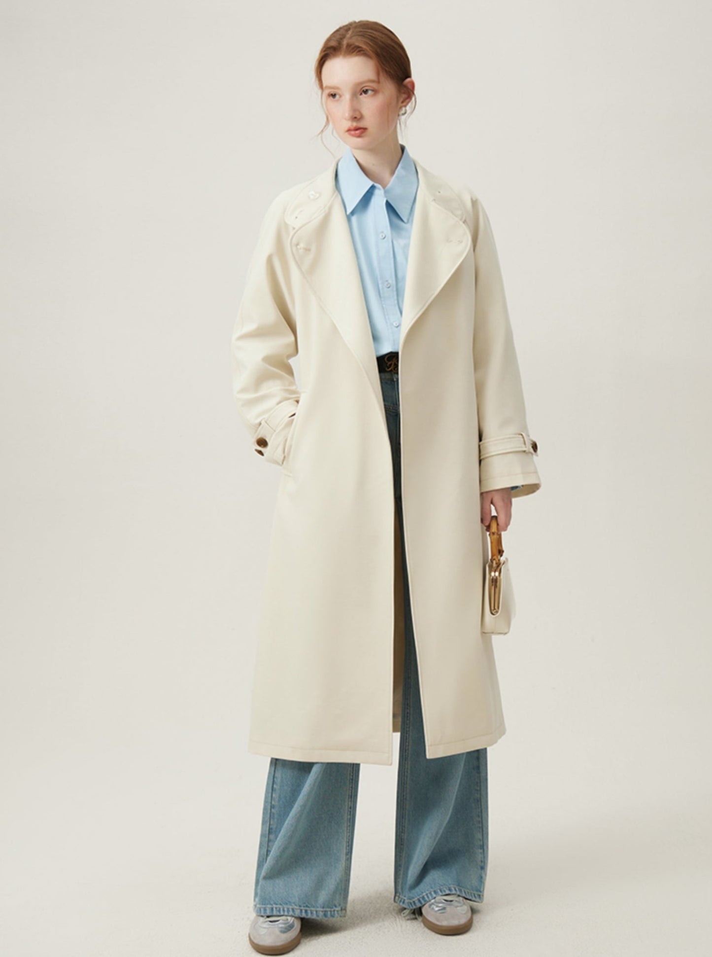 Aprikosenfarbener Midi-Trenchcoat