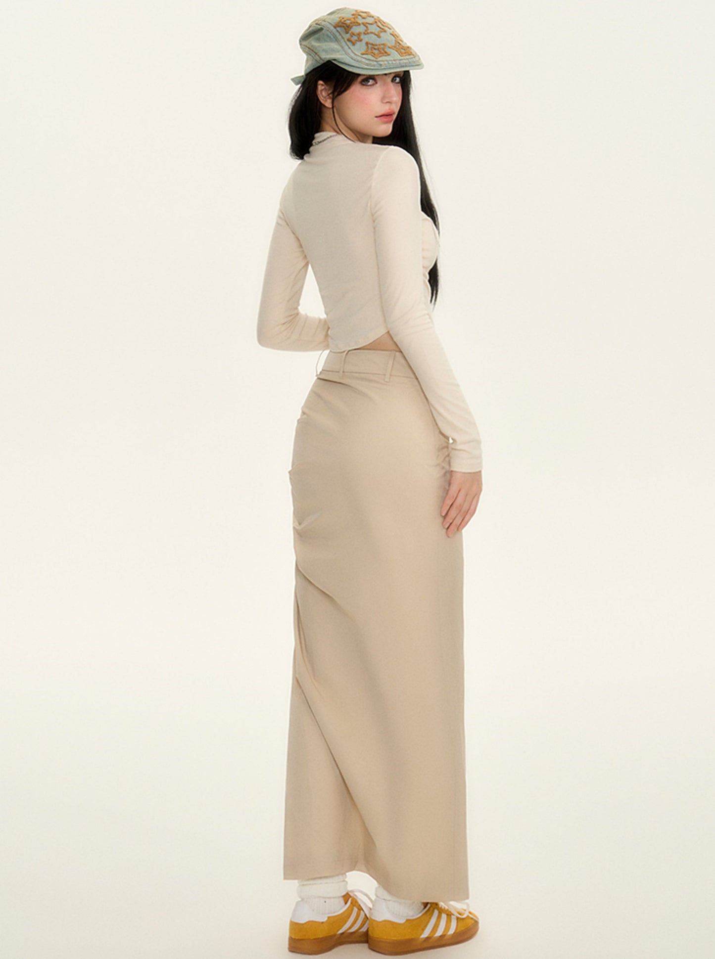 Shirred satin long pleated skirt