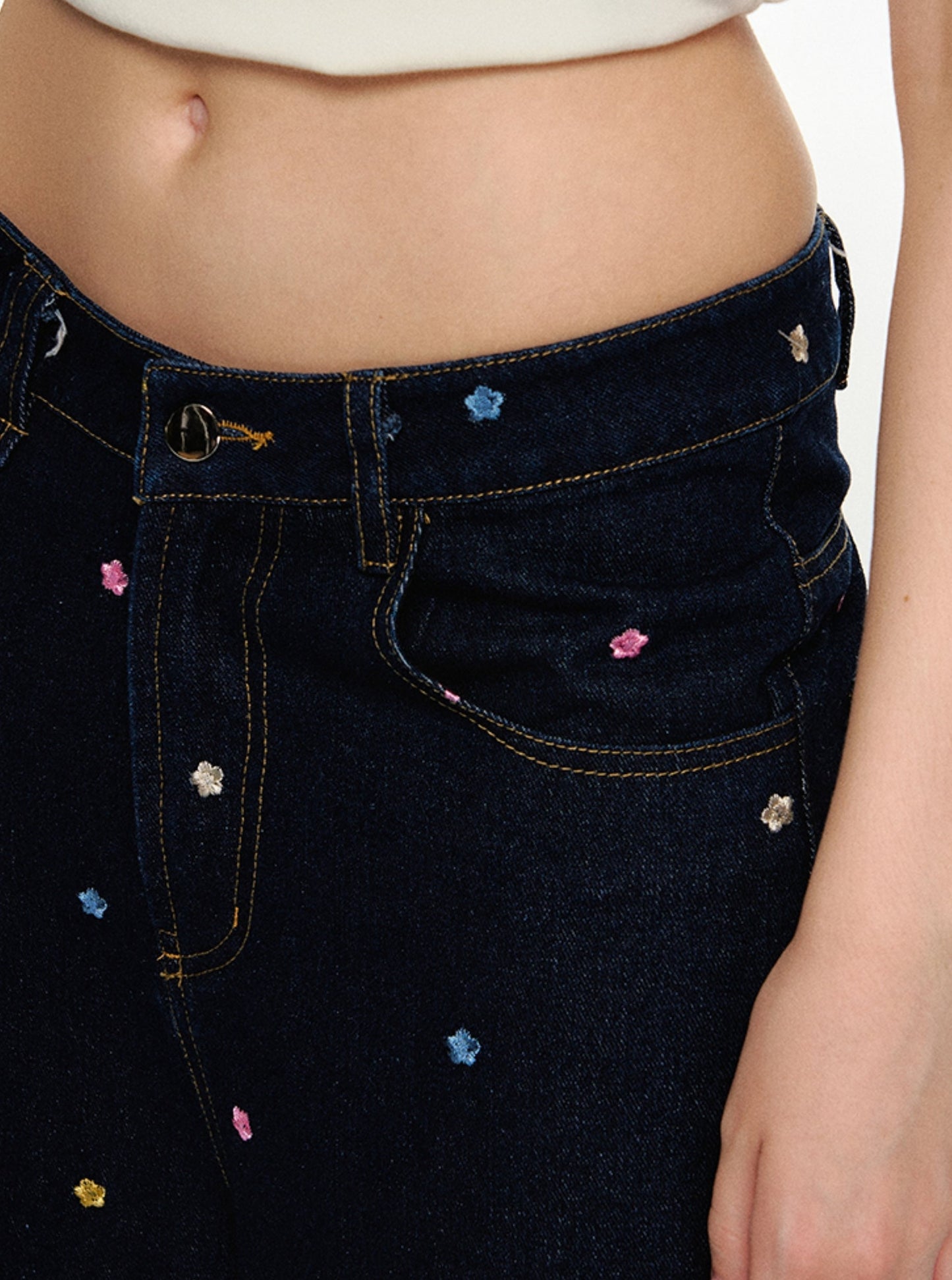 Childlike Floral Embroidered Jeans