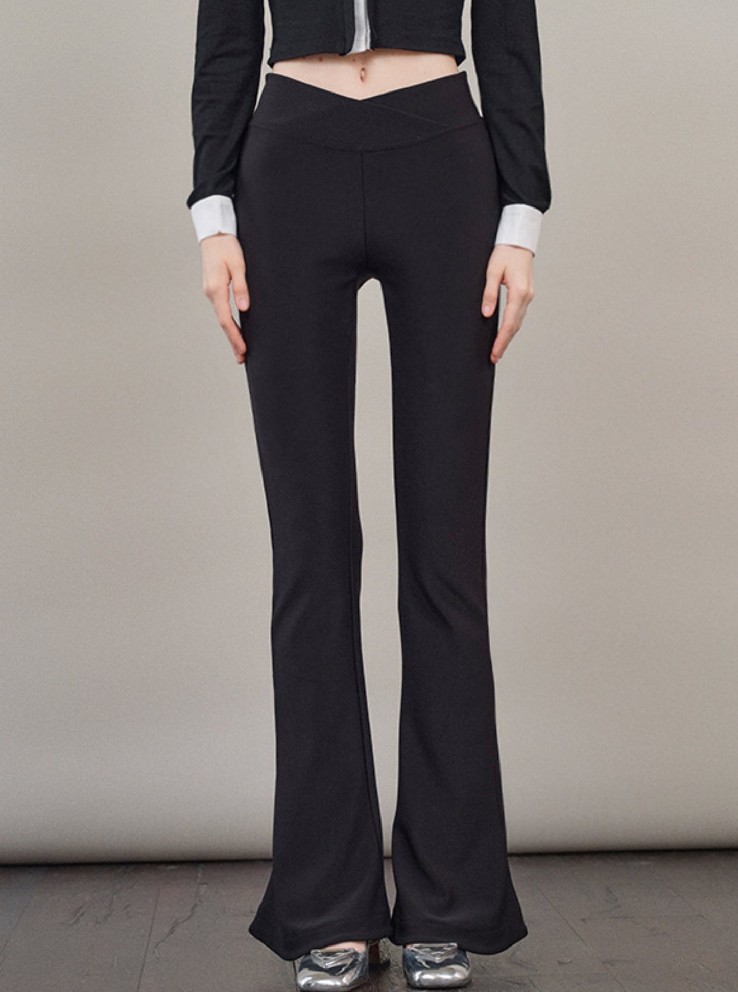 Waist-to-Hip Ratio Flared Pants