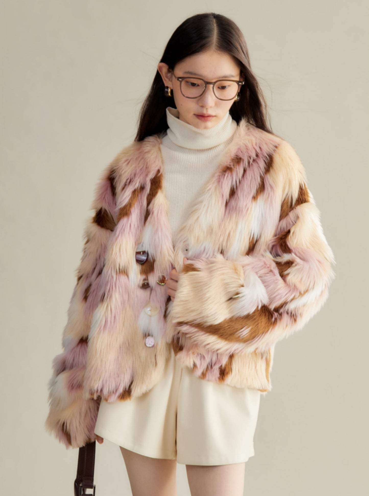 blond loose cropped fur coat