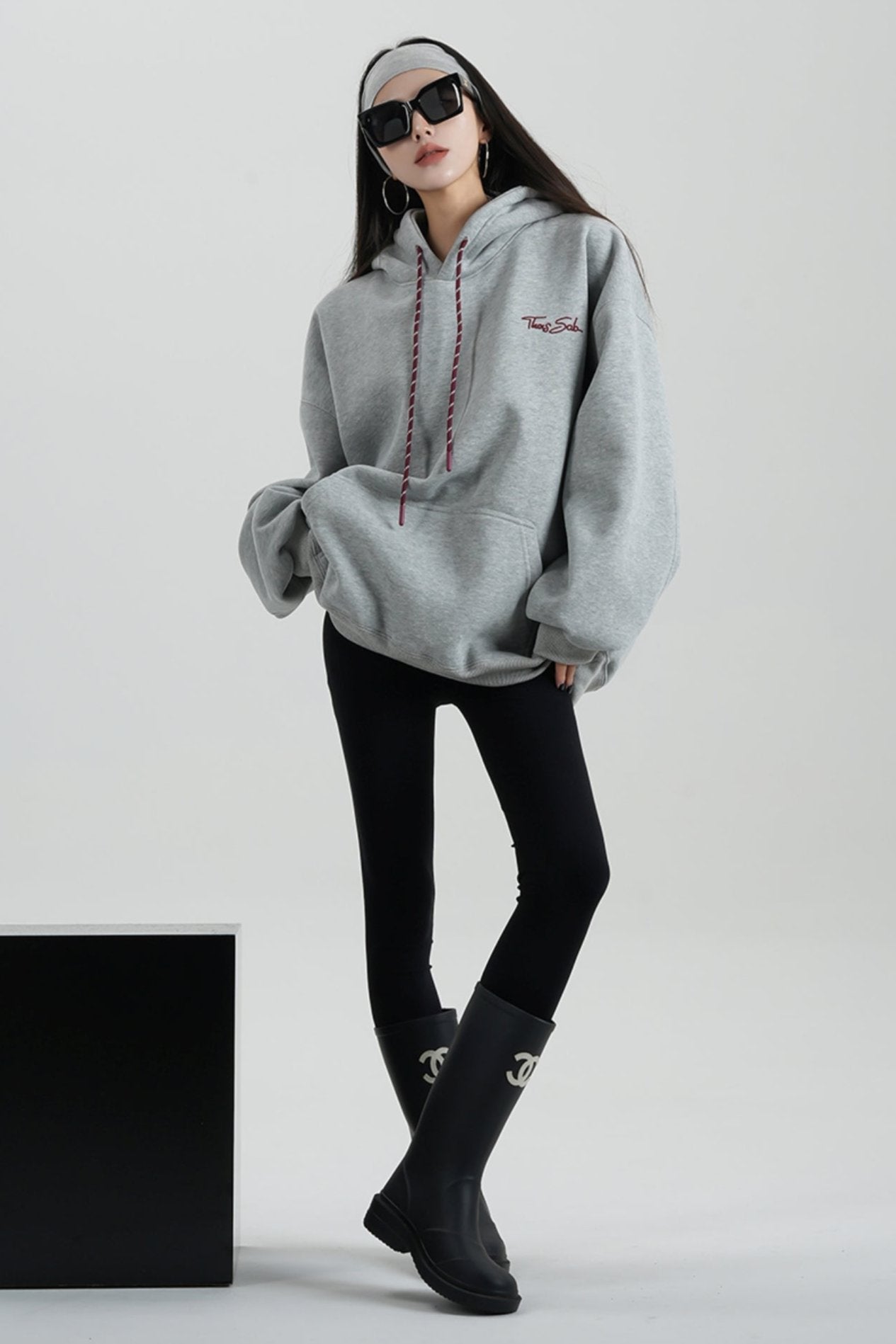 Hooded Mid-LENGTH FLEECE SWEATSHIRT